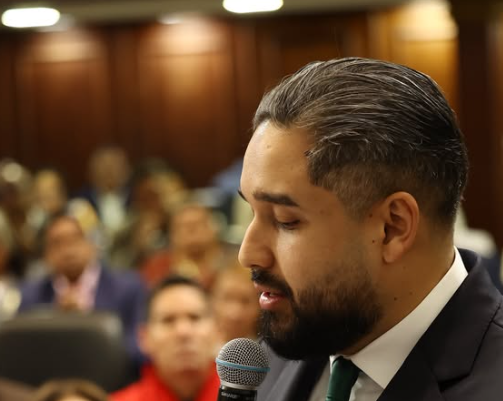 Redes Sociales @maduroguerra