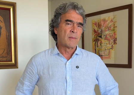 Redes Sociales @sergiofajardovalderrama