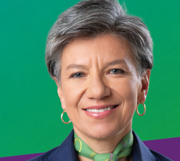 Redes Sociales @claudialopezcl