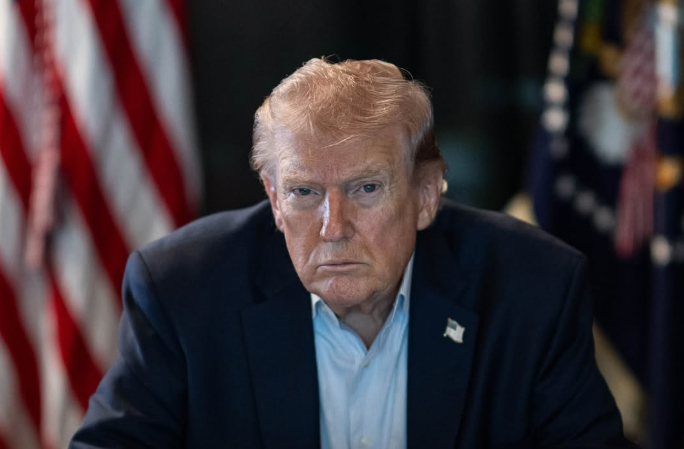 Redes Sociales @realdonaldtrump