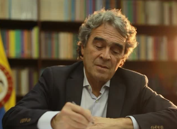 Redes Sociales @sergiofajardovalderrama