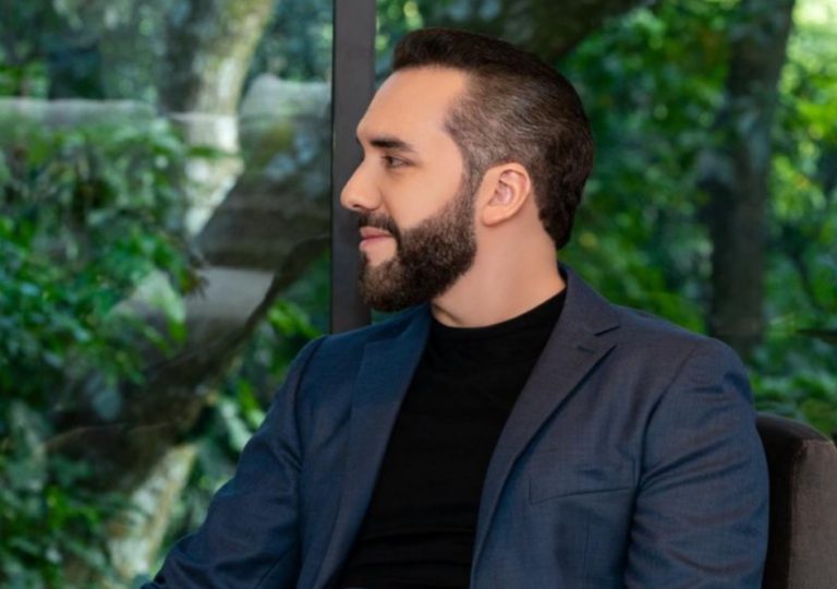 Redes Sociales @nayibbukele