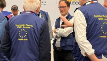 Más de 1.100 actores electorales ya vigilan las elecciones presidenciales en Colombia
