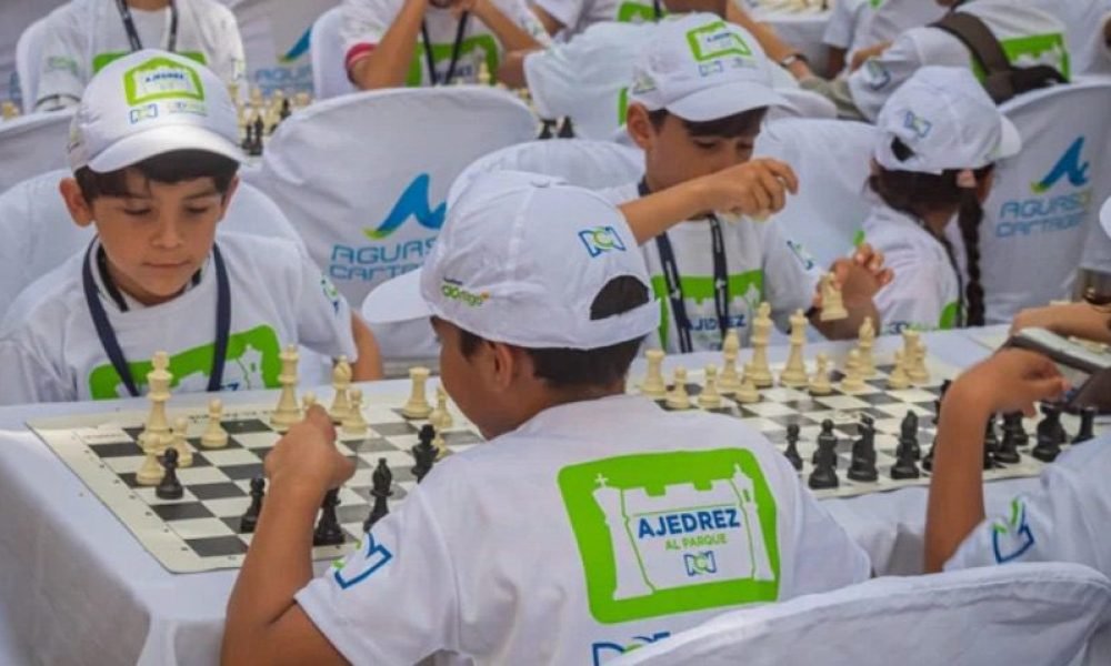 Cartagena vuelve a mover las piezas: Ajedrez al Parque RCN reunirá a cerca de 100 participantes en el Parque Centenario