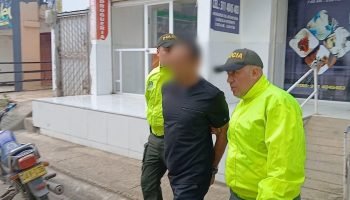 Médico general fue capturado por presuntos tocamientos a pacientes: tenía antecedentes por acceso carnal violento