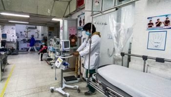 Más de 100 estudiantes intoxicados durante ceremonia de graduación en Bolívar