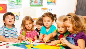 ¿Tu hijo está comenzando a educarse? Comfamiliar anuncia últimos cupos para prejardín, jardín y transición