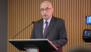 Gerente del Banco de la República anunció que vendrían más subidas en la tasa de interés