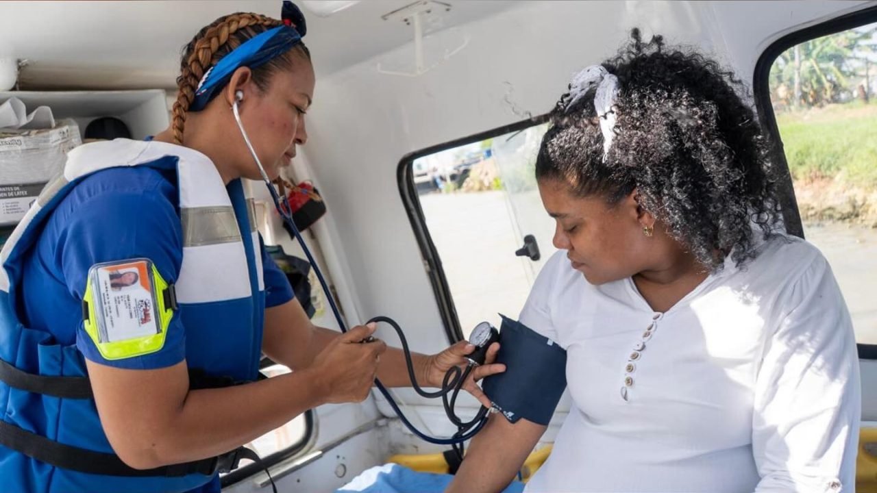 CANAL DEL DIQUE AMBULANCIA