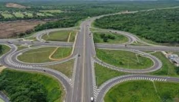 Autopistas del Caribe avanza en labores de demarcación vial para garantizar la seguridad en el corredor Cartagena-Barranquilla