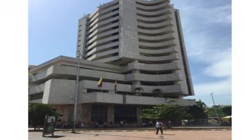¿Un nuevo hotel en el edificio Banco Popular?: ciudadanos denuncian presuntas irregularidades