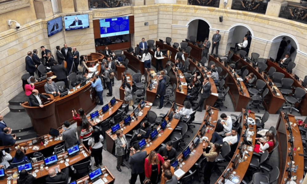 Senado aprueba primeros artículos de la ley de sometimiento de criminales: el Gobierno tiene hasta el 4 de noviembre para lograr su aprobación