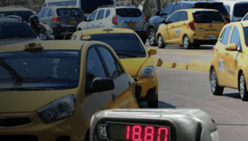 ¿Se acabaron las estafas? En diciembre inicia plan piloto con taxímetros en Cartagena