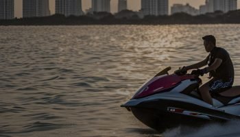 Una persona desaparecida tras accidente de jetski y bote artesanal en Cholón