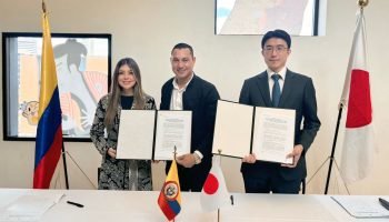 Embajada de Japón financiará construcción de aulas y batería sanitaria en Achí, Bolívar