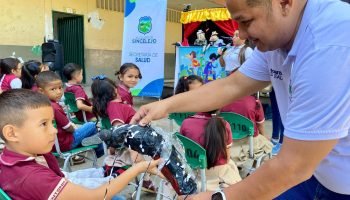 Programa de ‘Salud al aula’ para prevenir el dengue y preservar la salud mental termina con balance positivo