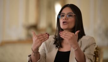 ”Petro me tildó de paramilitar y que manejaba el fentanilo y yo lo paré y le dije que me respetara, soy una mujer trabajadora madre cabeza de familia”: directora del DAPRE