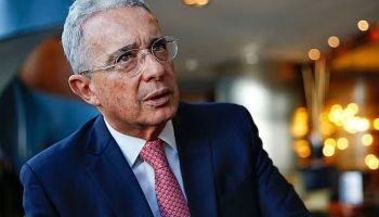 «Es una reforma de odio»: Uribe le dice NO a la reforma de Petro y propone una nueva