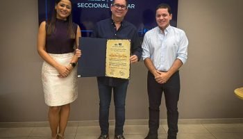 Presidente del Senado, Lidio García Turbay, recibe reconocimiento de la ANDI Seccional Bolívar