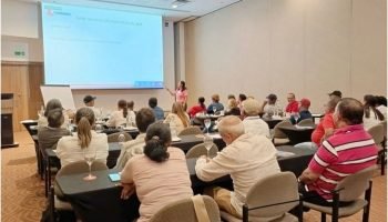 Pre-Pensionados reciben capacitación integral para su retiro con Comfenalco