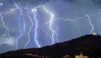 Tormentas eléctricas y más lluvias: ¿hasta cuándo seguirá lloviendo en Cartagena?
