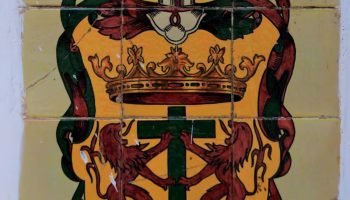 Así era el escudo de Cartagena durante la colonia y que fue otorgado en reconocimiento a la valentía de los cartageneros