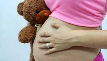 Bolívar y Antioquia con mayores casos de embarazo adolescente en el último año: 18% en todo el país