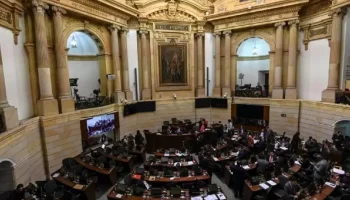Después de 7:00 de la noche las empresas deberán pagar horas extra