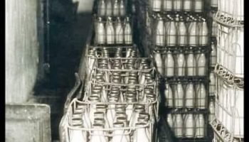 ¿Las recuerdas? Estas eran las dos lecherías de moda en Cartagena en los años 60 y 70
