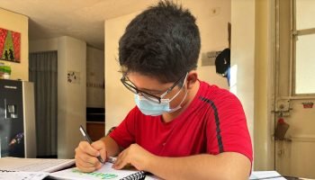Joven colombiano que ha superado tres transplantes a sus 16 años sueña con ser ingeniero