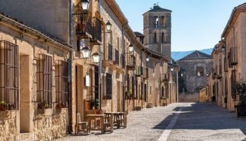 Casa gratis y sueldo de más de $11 millones: buscan a colombiano para trabajo en España