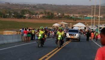 Trancones en la ruta a Barú: manifestantes bloquean el puente Campo Elías Terán