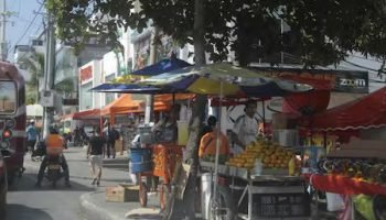¿Mercado de Bazurto 2.0? La Castella y su invasión de comerciantes informales
