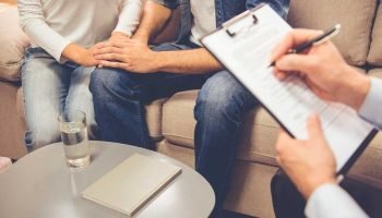 Buscan implementar ley para que parejas hagan una evaluación psicológica antes de casarse