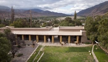 Dormir bajo el cielo de los Andes: el hotel de Tilcara que invita a descubrir la magia de Jujuy