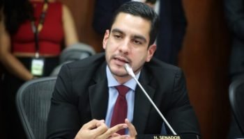Corte Suprema abrió investigación al senador Alex Flórez por posible lavado de activos