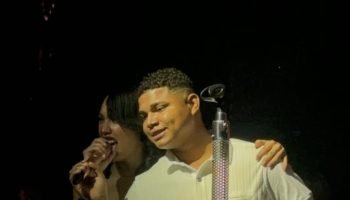 Jhon Frey pasó de cantar en Transcaribe a compartir escenario con Ana del Castillo en Cartagena