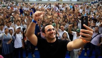 Alcalde Kerguelén motiva a los estudiantes de once a ser la mejor promoción de la historia de Montería