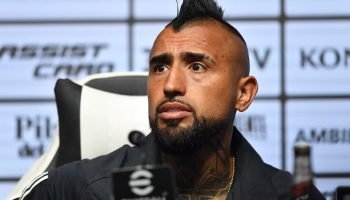 Arturo Vidal detenido por denuncia de agresión sexual que desata escándalo en el fútbol chileno