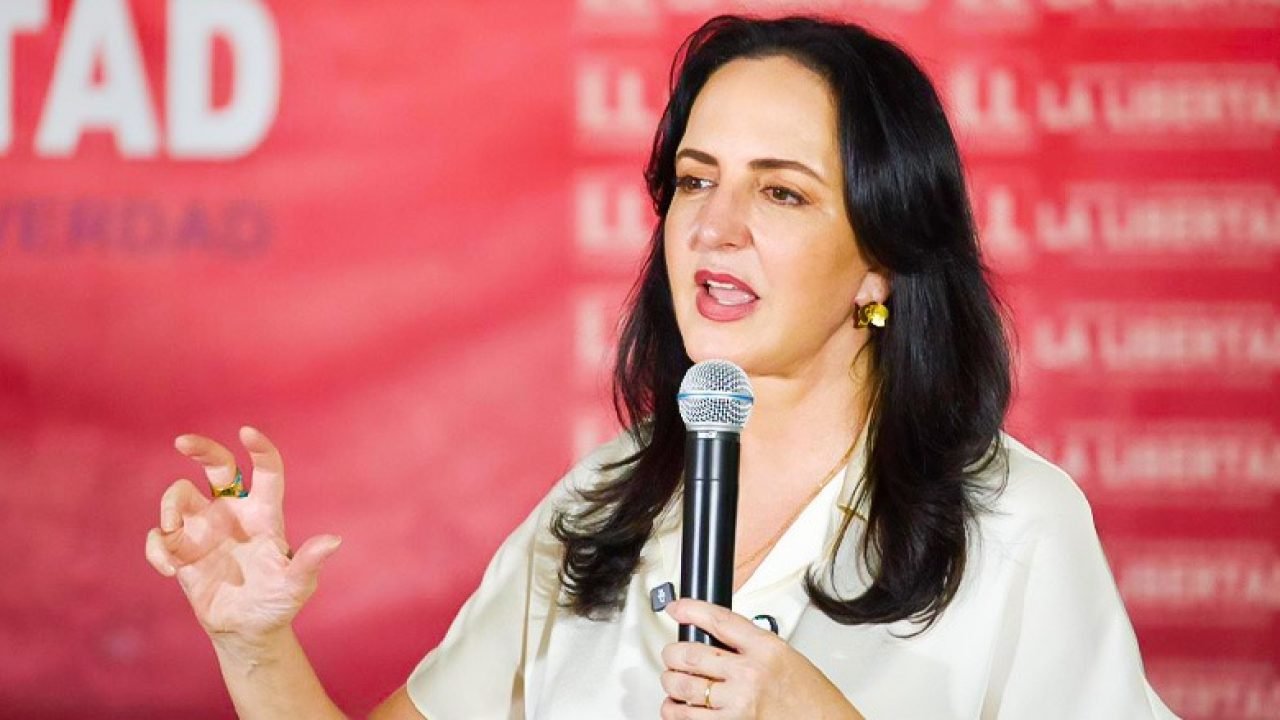 MARIA FERNANDA CABAL