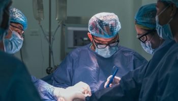 Cirugía ortopédica reconstructiva en Medihelp: cuando la medicina devuelve movimiento y calidad de vida