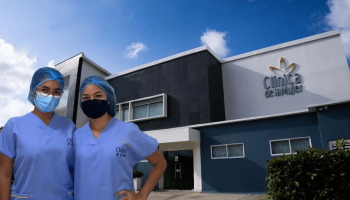 Clínica de la Mujer homenajeó a su personal de enfermería por su compromiso y vocación de servicio