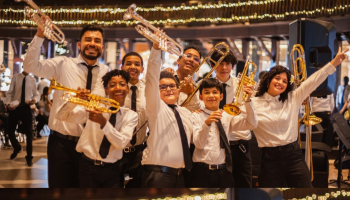 La Serrezuela vibró con una noche de jazz y espíritu navideño junto a la Big Band de Comfenalco y Jazz Friends