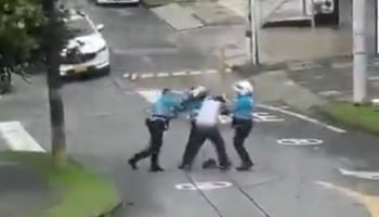 Tres agentes de tránsito golpean a un ciudadano y serán suspendidos