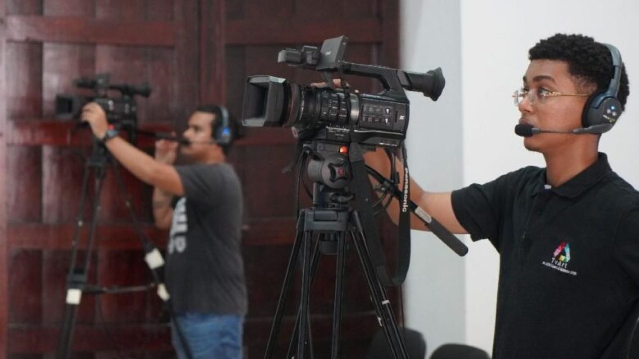 UNIBAC COMUNICACIÓN AUDIOVISUAL