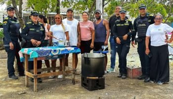 Más allá de los operativos: Policía y vecinos fortalecen la seguridad de Colombiatón con sancocho, pintura y trabajo comunitario