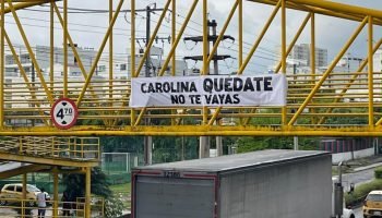 ¿Carolina dónde estás? Misteriosos carteles aparecen en tres puntos de la ciudad