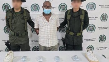 Dominicano de 69 años intentó salir del país por el aeropuerto de Cartagena con droga en sus zapatos