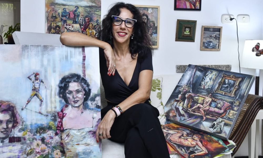 Elia Abuchaibe transforma sus recuerdos y emociones en arte con su propuesta “Tiempo y color”