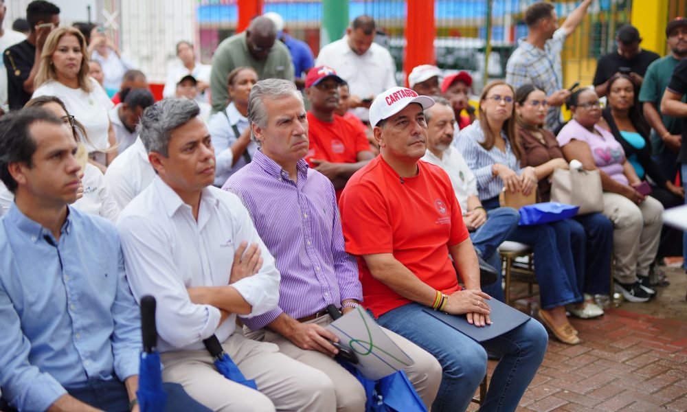 Con el respaldo del alcalde Dumek Turbay, Puerto Bahía dona ambulancia medicalizada para fortalecer la atención en salud de 22 mil beneficiados en Pasacaballos